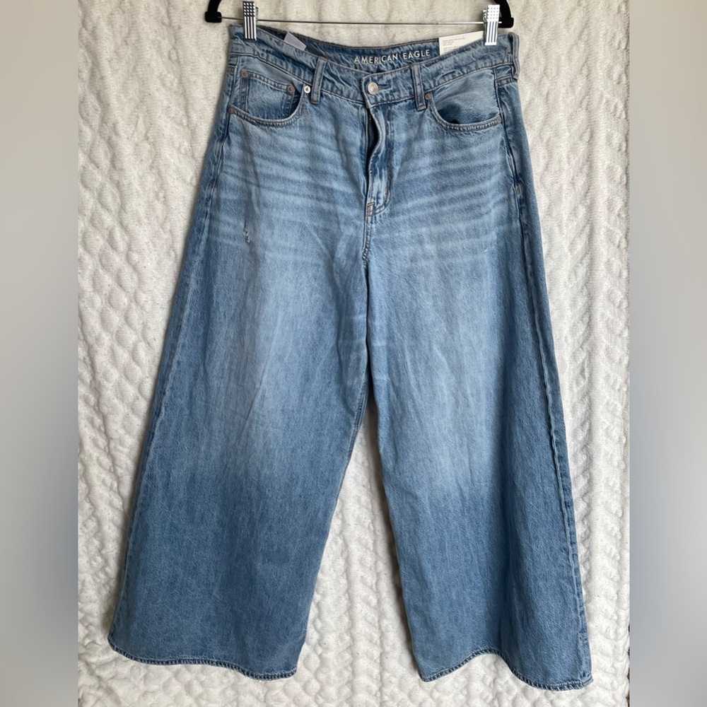 American Eagle Dreamy Drape Baggy Ultra Wide-Leg Super High Waisted Jean - 10sh